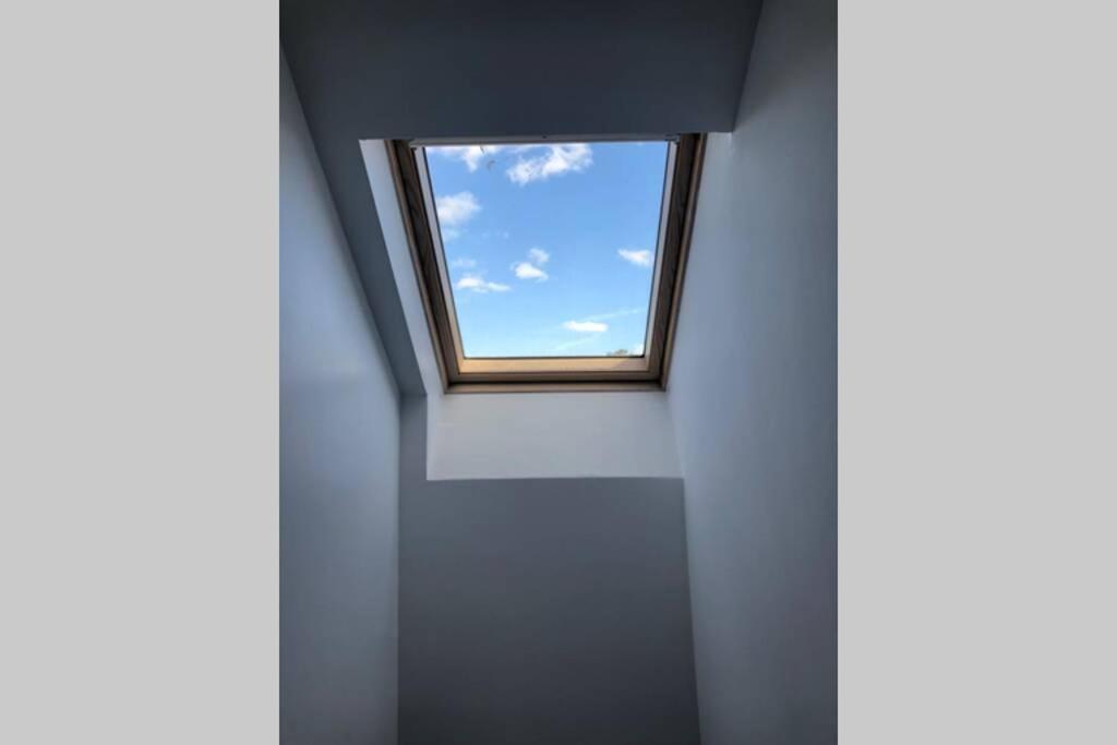 לונדון S6 Ensuite Loft Studio Space מראה חיצוני תמונה