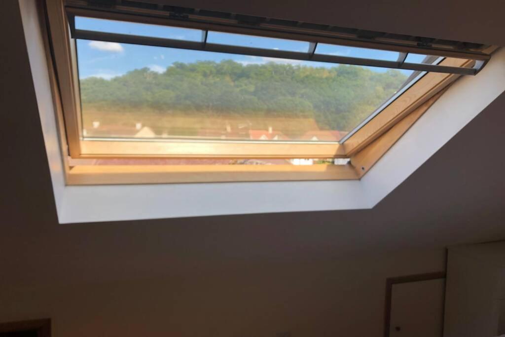 לונדון S6 Ensuite Loft Studio Space מראה חיצוני תמונה