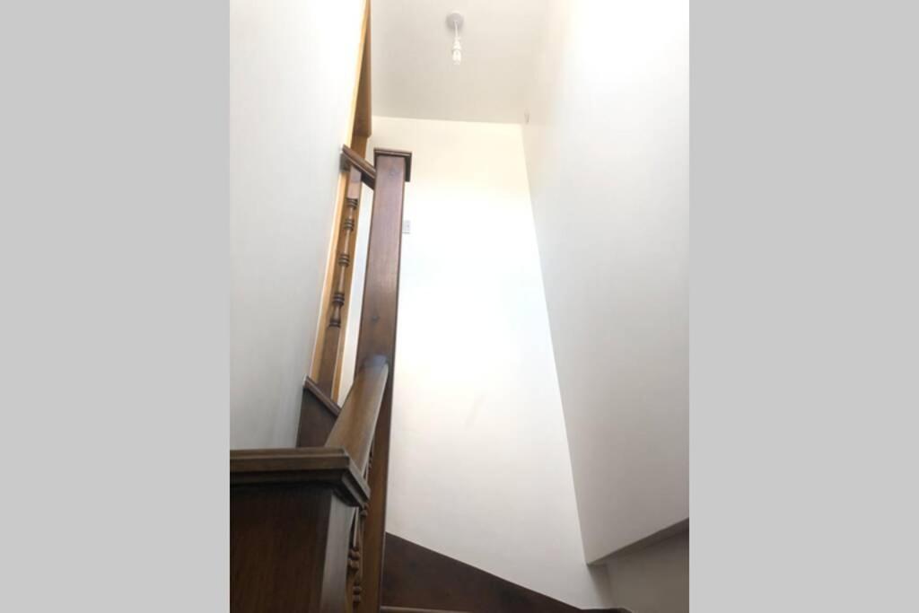 לונדון S6 Ensuite Loft Studio Space מראה חיצוני תמונה